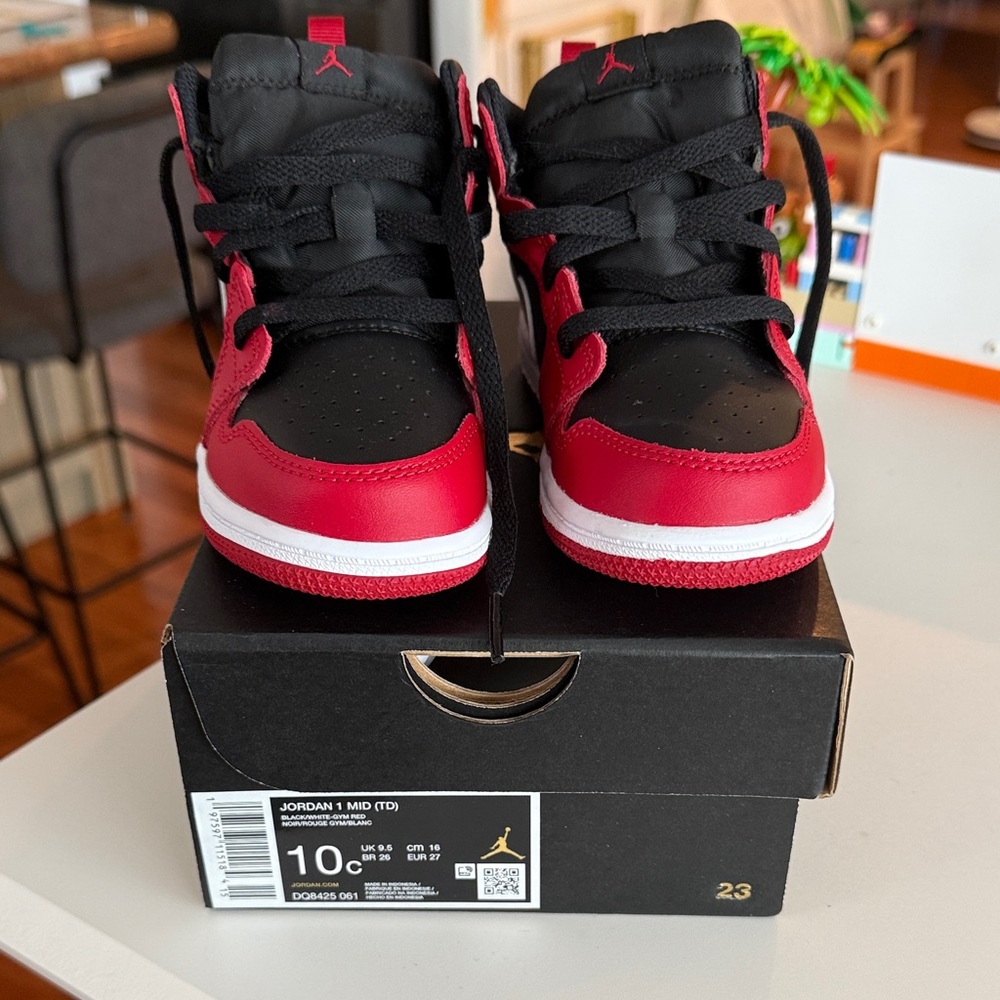 Jordan Kids' Sneakers in Red and Black